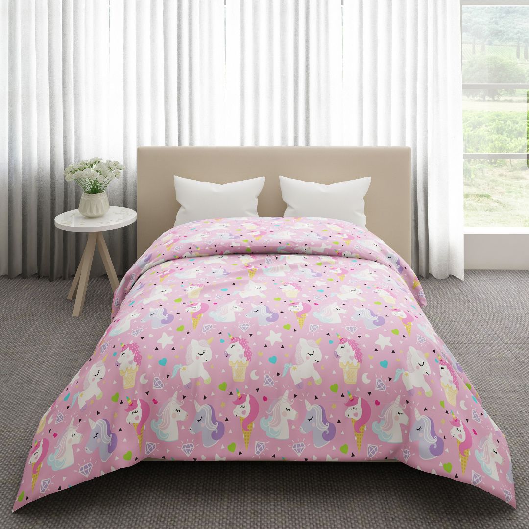 Cute Unicorn Print Quilt